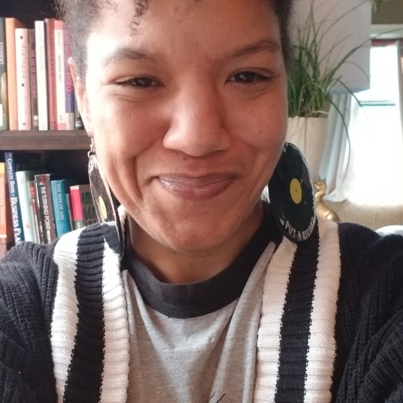 Meet Ya Posher... - Picture 2 of 16